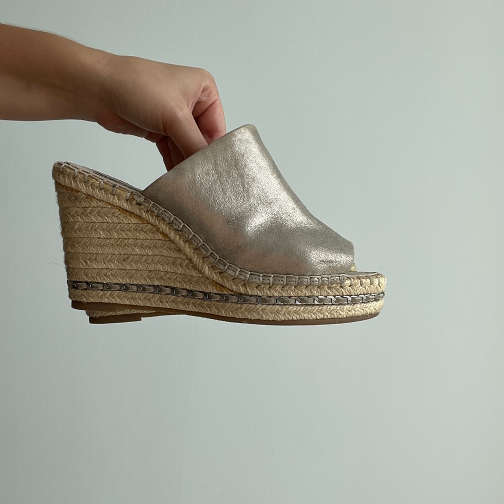 Summer Wedge